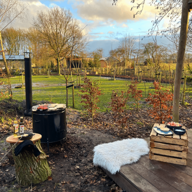 VUUR LAB. BBQ Outdoor-Kochherd mit Plancha Natur Ferienhaus Westerwolde