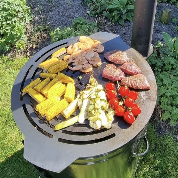 Outdoor cooking at Artisan Hideaway Outdoor cooking at Artisan Hideaway