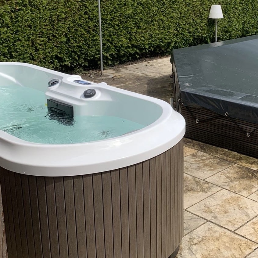 Wellness Tub LOVESEAT SPA