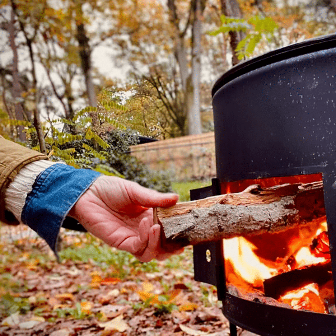 Fikkie stoken bij Boshuisje de Boskeet