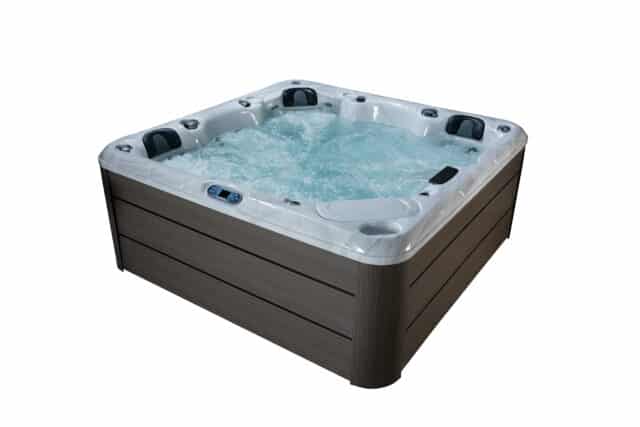 InfInity Spa Wellness tUB
