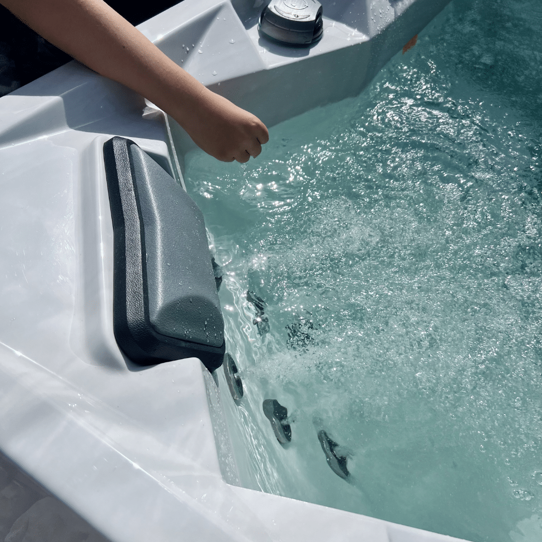 Ultimate Spa Eco 004 Wellness Tub