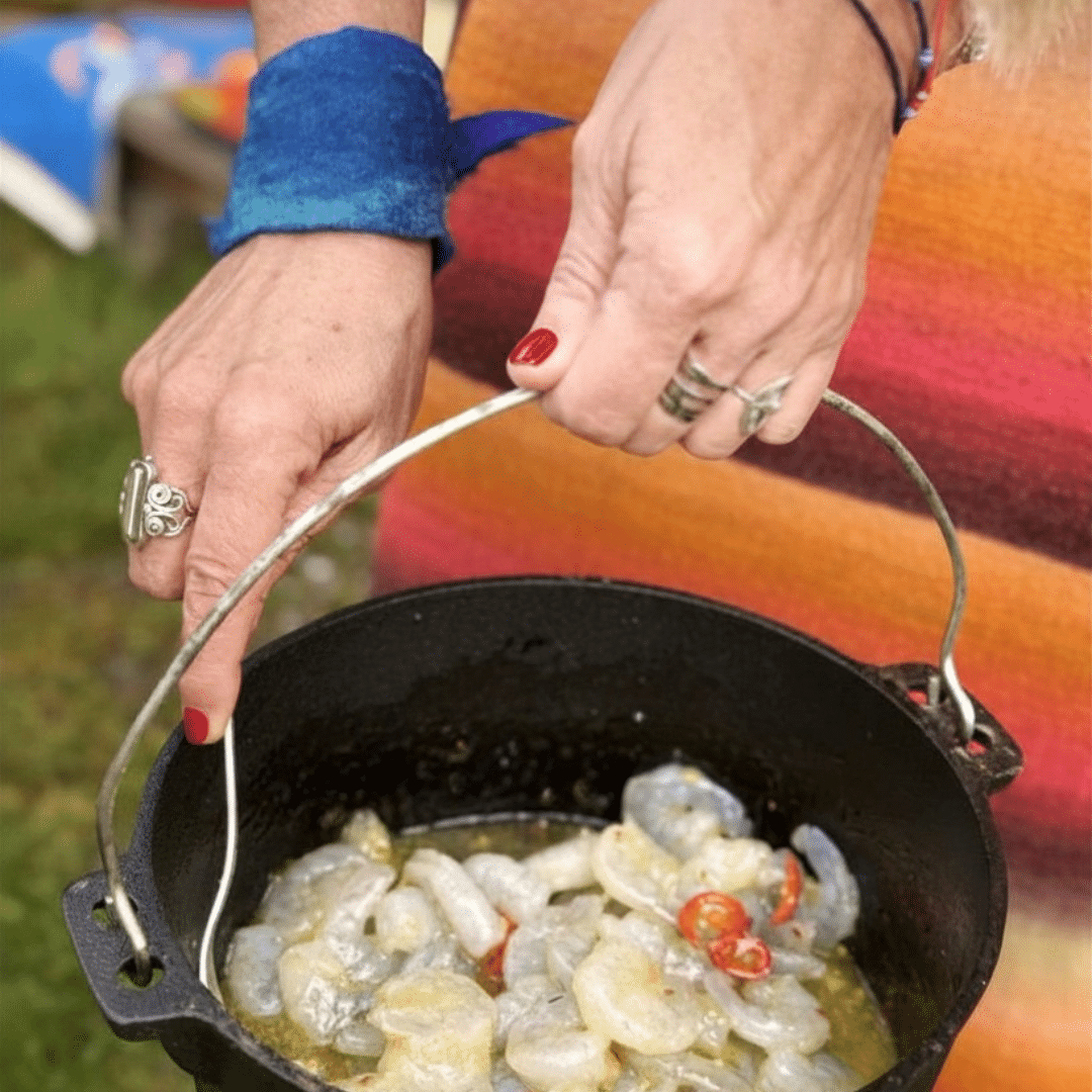 Gamba's in Dutch oven VUUR LAB. Gamba's in Dutch oven VUUR LAB.