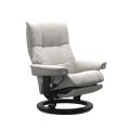 Showmodel Stressless Mayfair Power Leg Amp Back Showmodel Stressless Mayfair Power Leg Amp Back