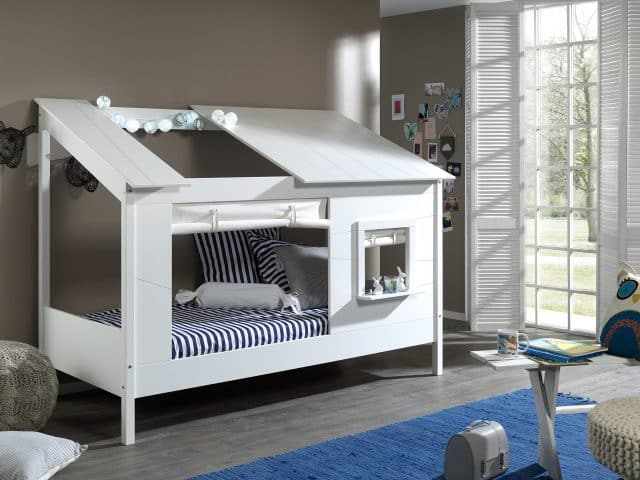 Deze Housebed Combinatie Bestaat Uit Een House Bed En Een Gordijn
