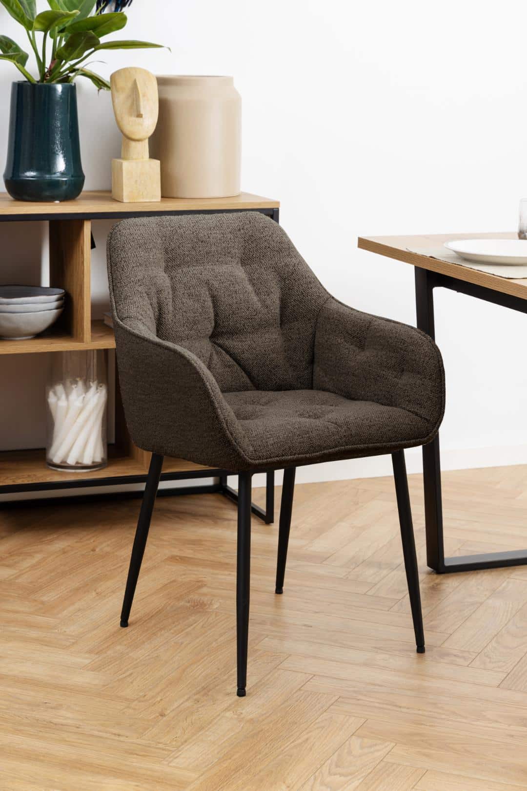 Eetkamerstoel Brooke Met Armleuning Minimale Bestelling 2 Stuks