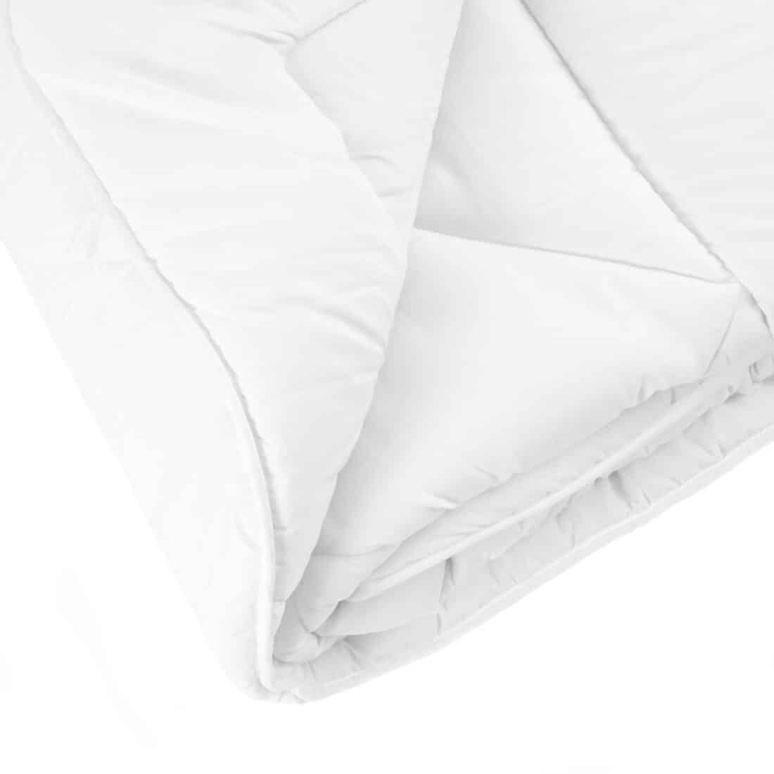 Micro Touch 4 Seizoenen Dekbed Wit 8211 240x200