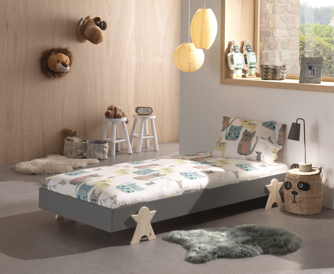 Deze Modulo Combinatie Bestaat Uit 2 Grijze Modulo Bedden 90 X 200 Cm Met Massieve Poten In De Vorm Van Een Smiley