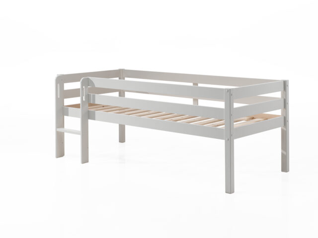 Deze Pino Combinatie Bestaat Uit Een Witte Pino Halfhoogslaper Met Ladder Een Pino Set Van 3 Laden En Een Pino Hangtablet
