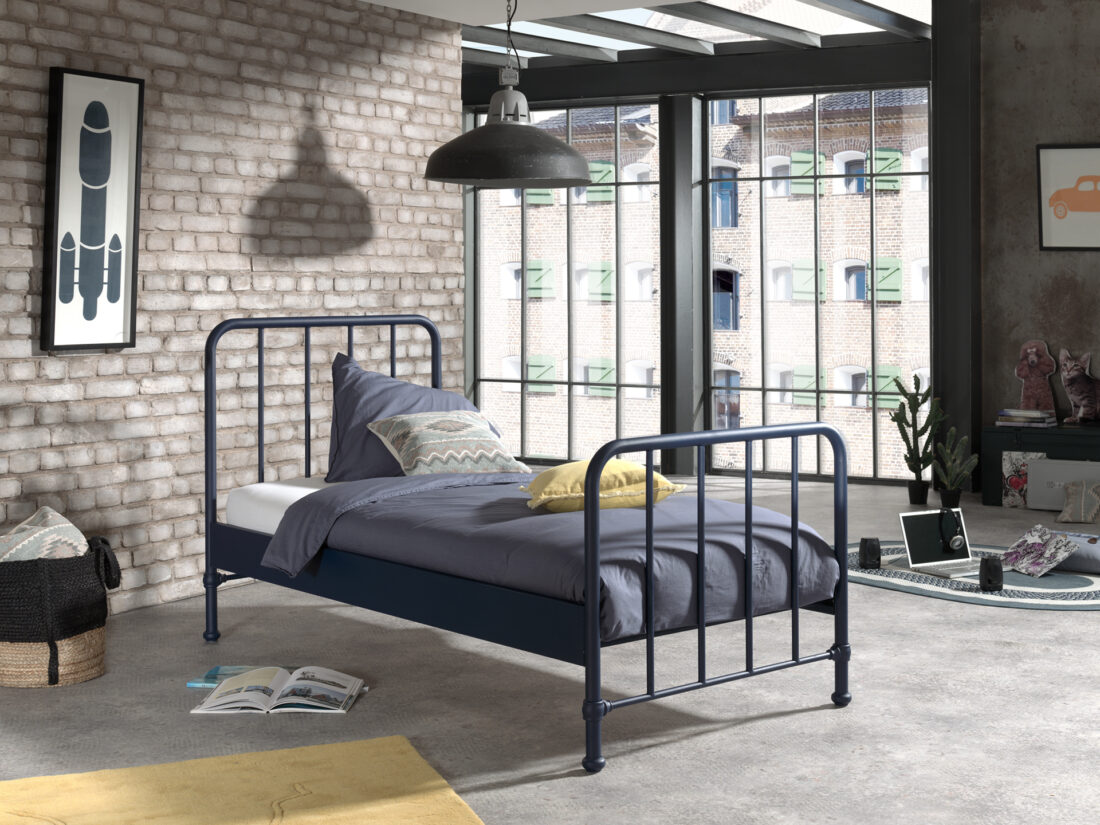 Ledikant Bronxx 8211 Mat Blauw Denim 8211 90x200cm