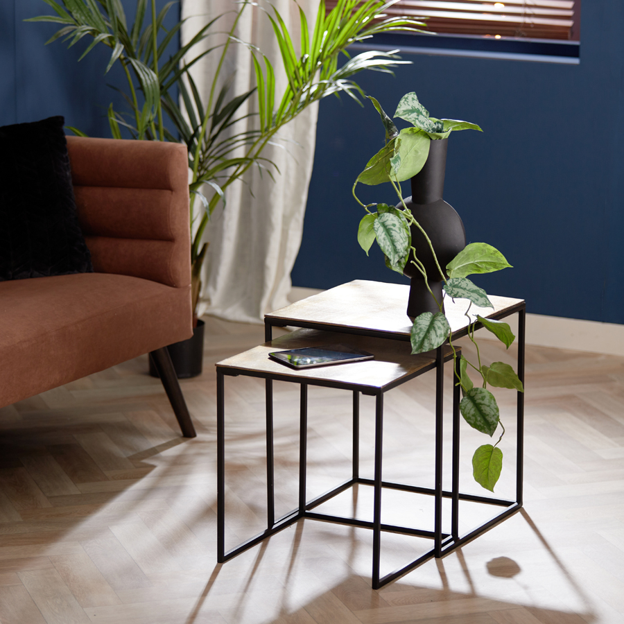 Vaas Deco Kavandu 8211 22x14x40 Cm 8211 Matt Black