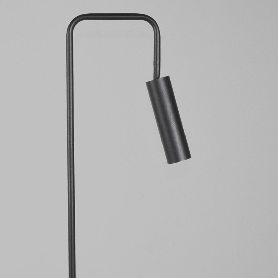 Label51 Vloerlamp Ferroli 8211 Zwart 8211 Metaal