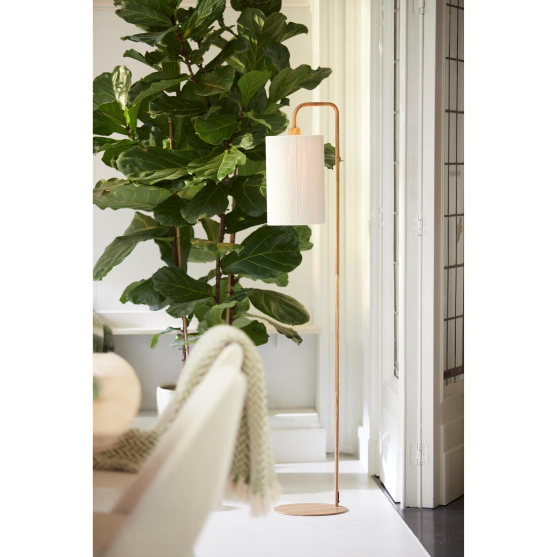 Vloerlamp Donio 8211 Naturel Crme 8211 33 5x28x155cm