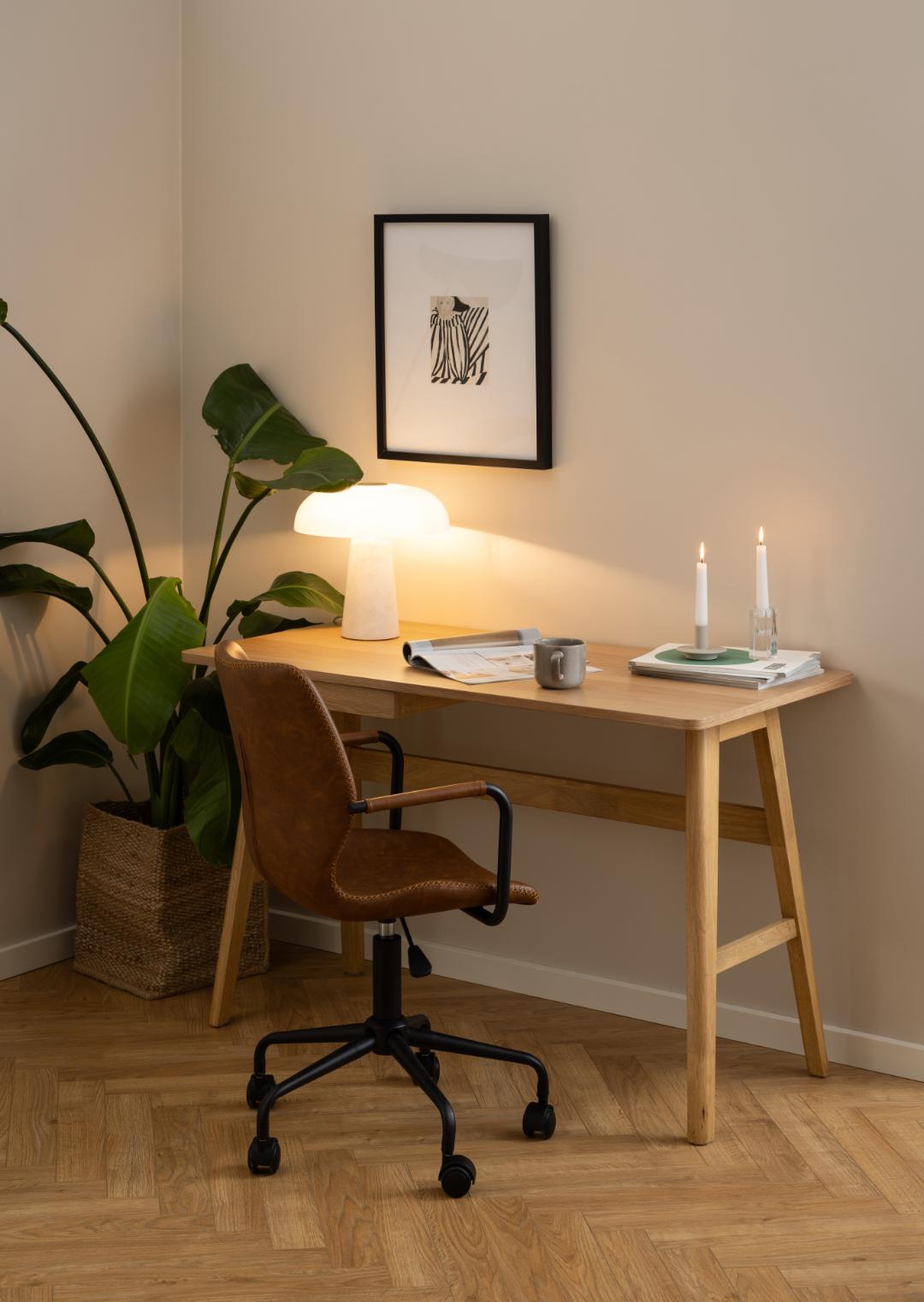 Bureau Barnett 8211 Eiken Fineer