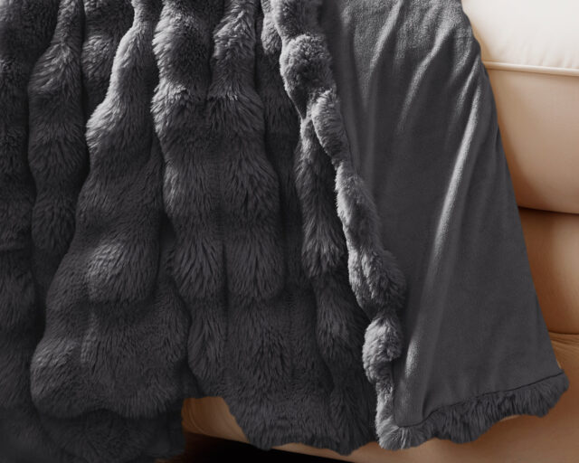 Pom Konijnenbont Plaid Antraciet 150 X 200