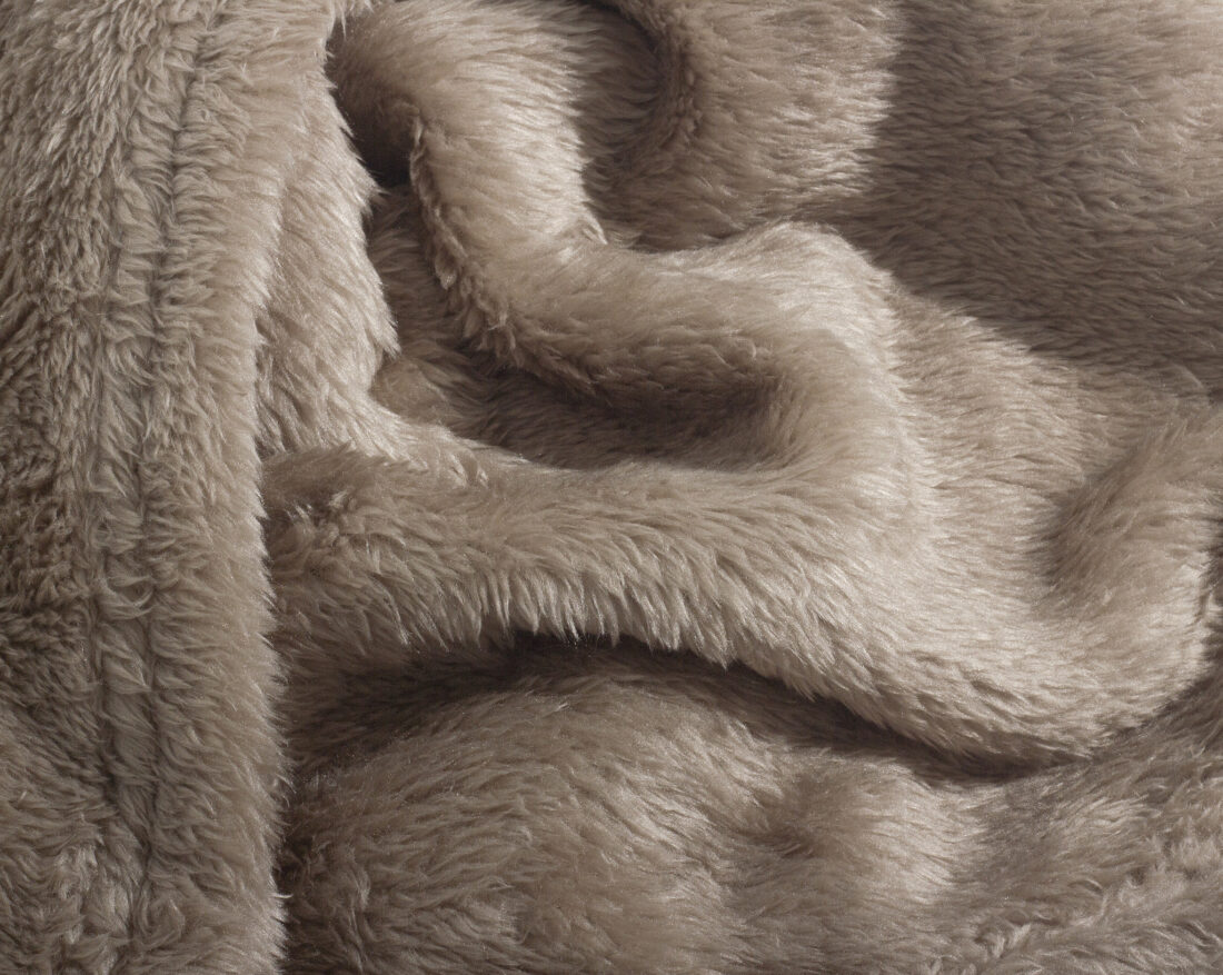 Teddy Deken Diep Taupe 150 X 200 Teddy Deken Diep Taupe 150 X 200