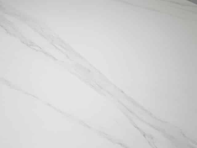 Salontafel Delos 8211 Wit Deckstone 8211 120 215 60 Cm 8211 Kolomvoet In Naturel Eiken