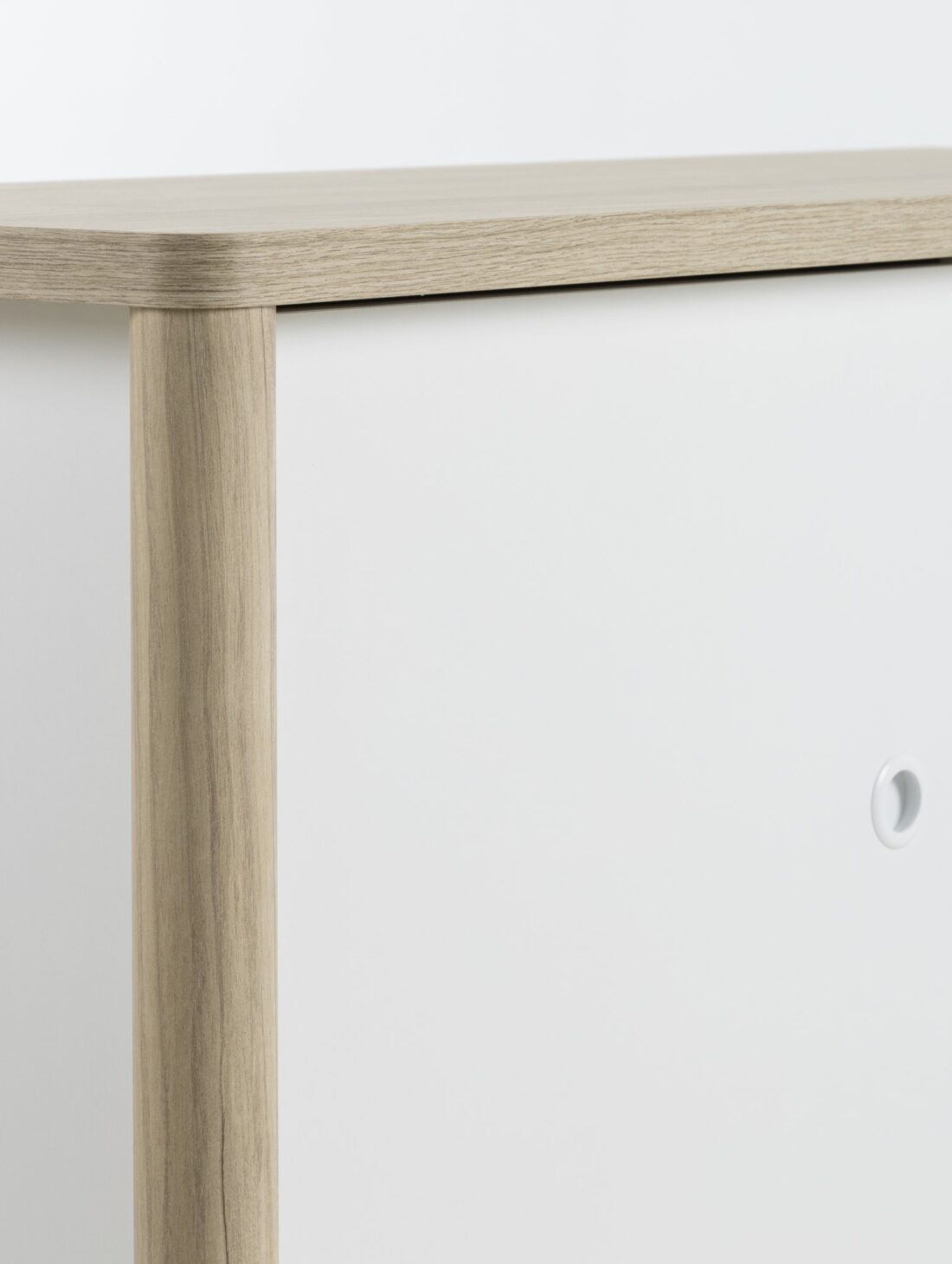 Opbergkast Matis 8211 Kastanjeafwerking 8211 Wit Mdf 8211 Met 4 Deuren