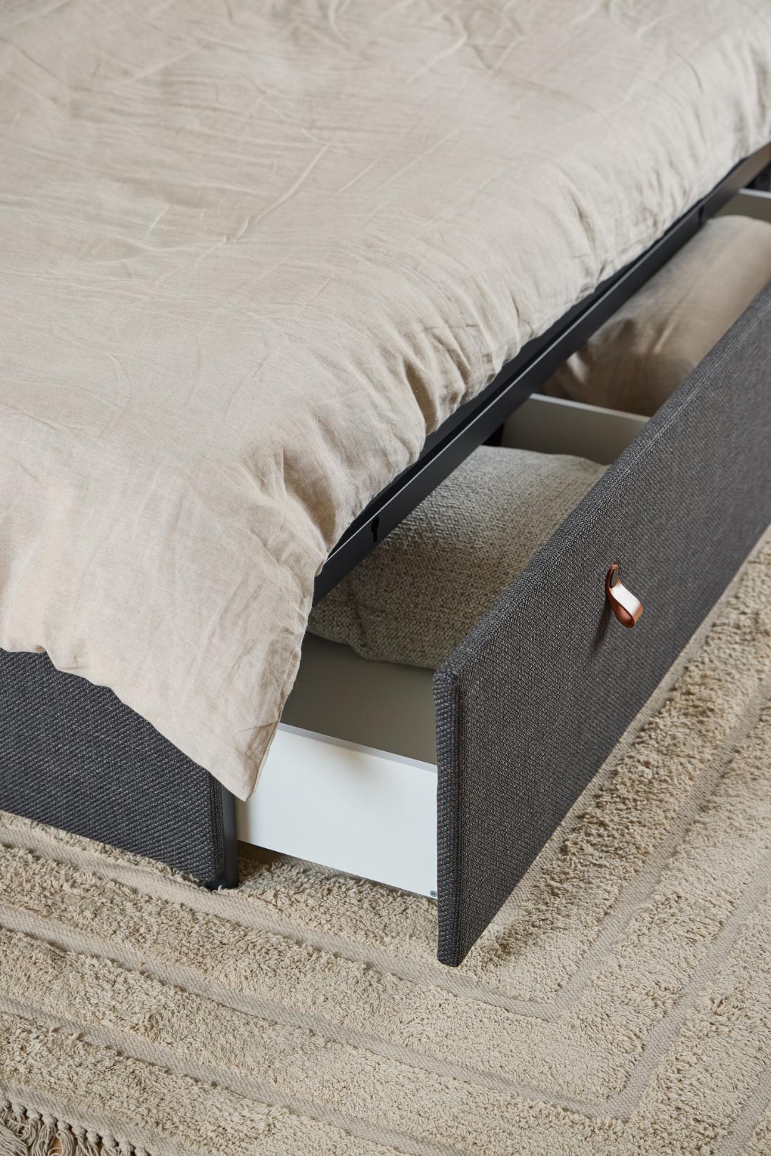 Calvi Bed