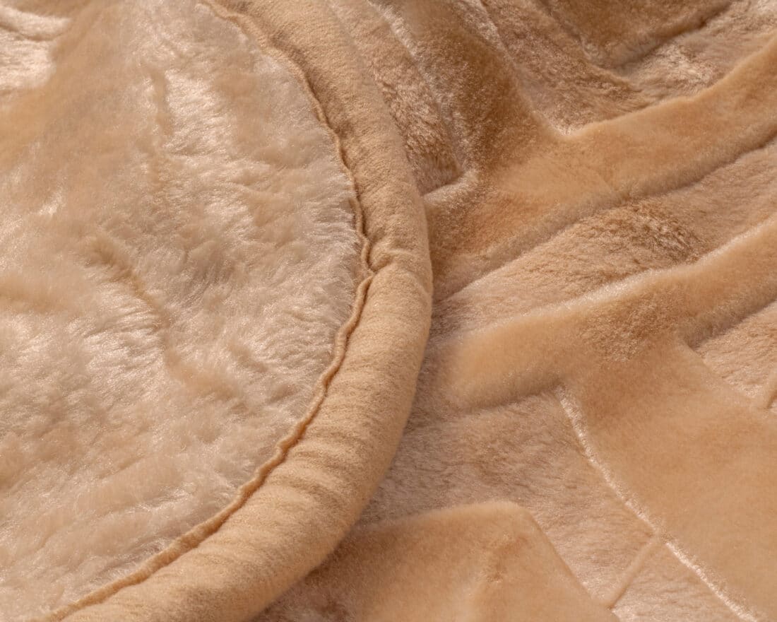 Deken Zeta Gemboste 8211 Crme 8211 200 215 240 Cm