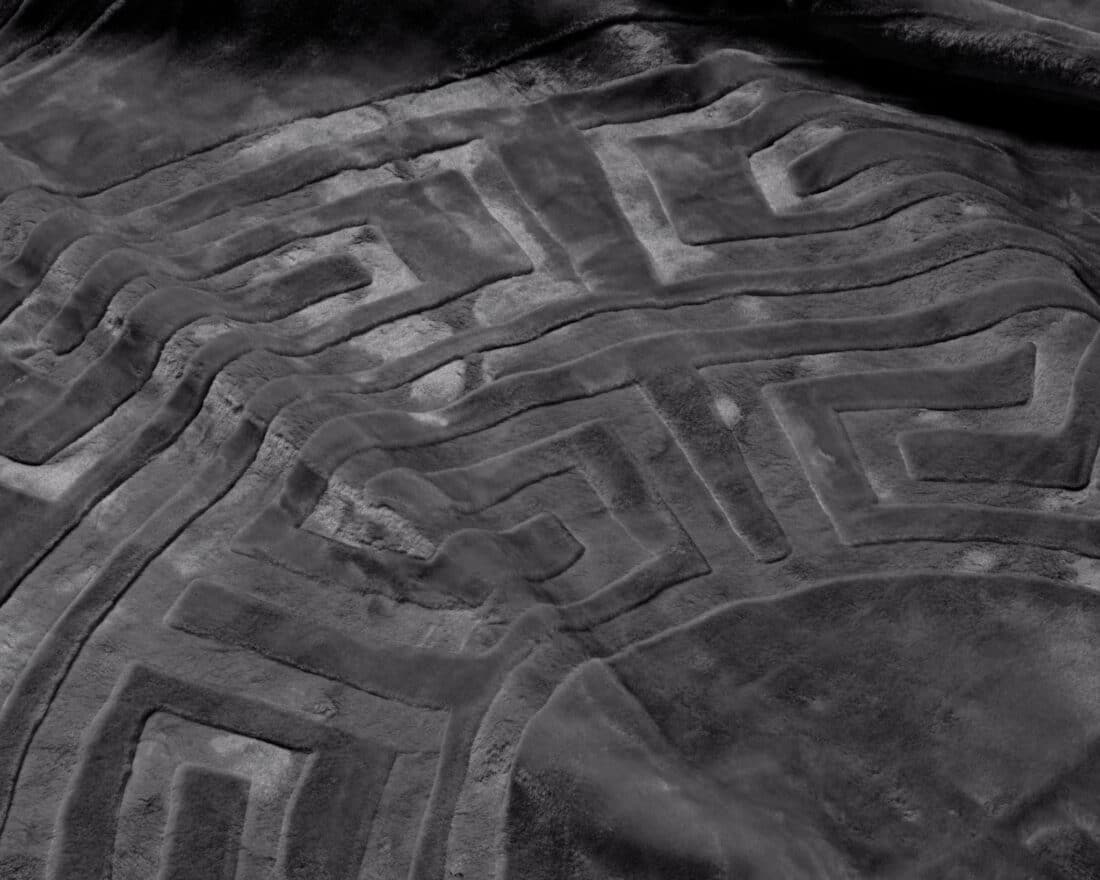 Deken Zeta Gembosseerd 8211 Antraciet 8211 Met Relif 8211 200 215 240 Cm