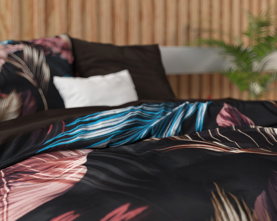 Isabella Zwart 200 X 220