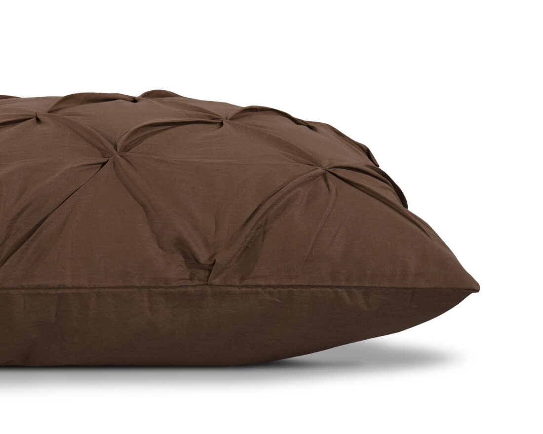 Salvador Bruin 240 X 220