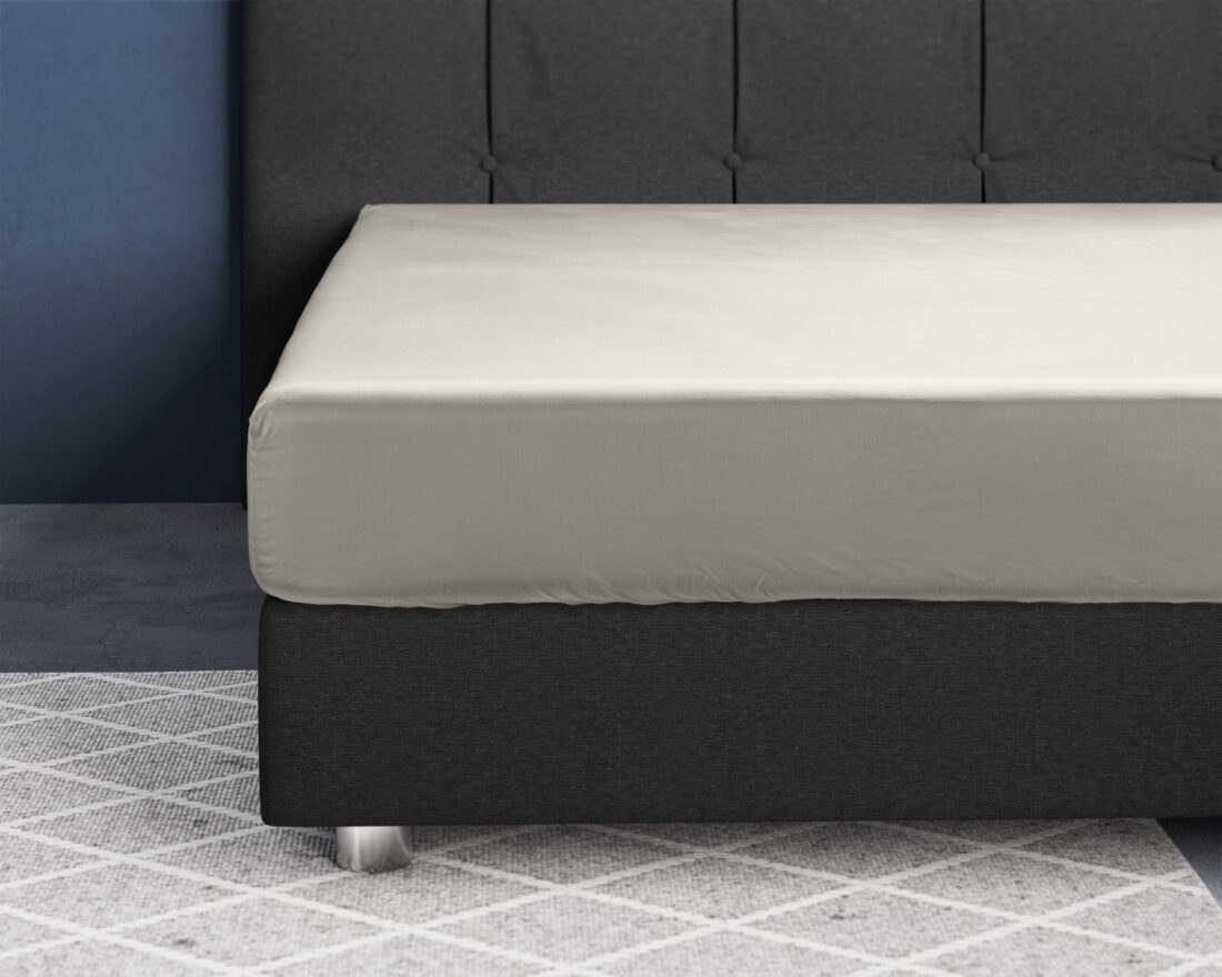 Satijnen Hoeslaken Crme 180 X 200