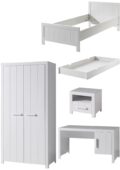 Deze ERIK-combinatie in wit bestaat uit een bed (90x200) met bijbehorend rolbed, nachtkastje, 2-deurs kleerkast en bureau.