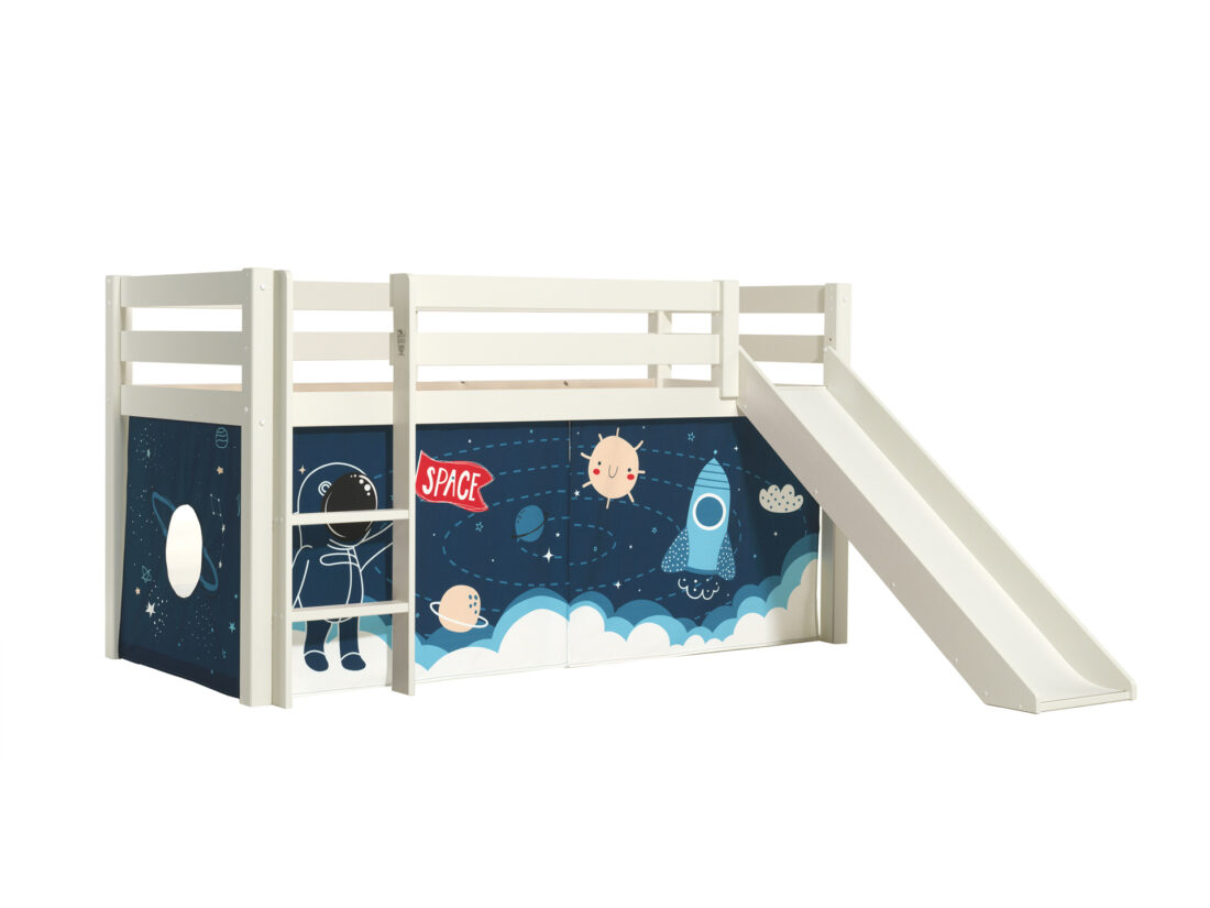 Deze Pino Combinatie Bestaat Uit Een Witte Pino Hoogslaper Met Glijbaan En Een Speelgordijn Ruimteshuttle