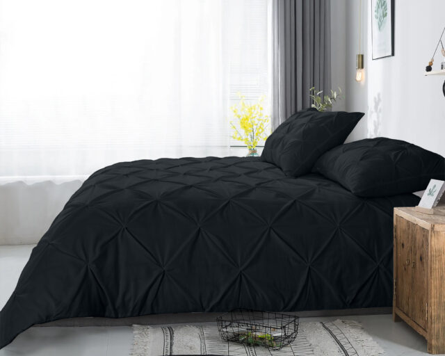 Salvador Zwart 240 X 220