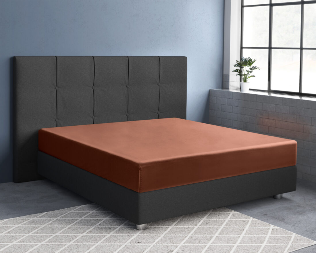 Satijnen Hoeslaken Bruin 180 X 220 Satijnen Hoeslaken Bruin 180 X 220