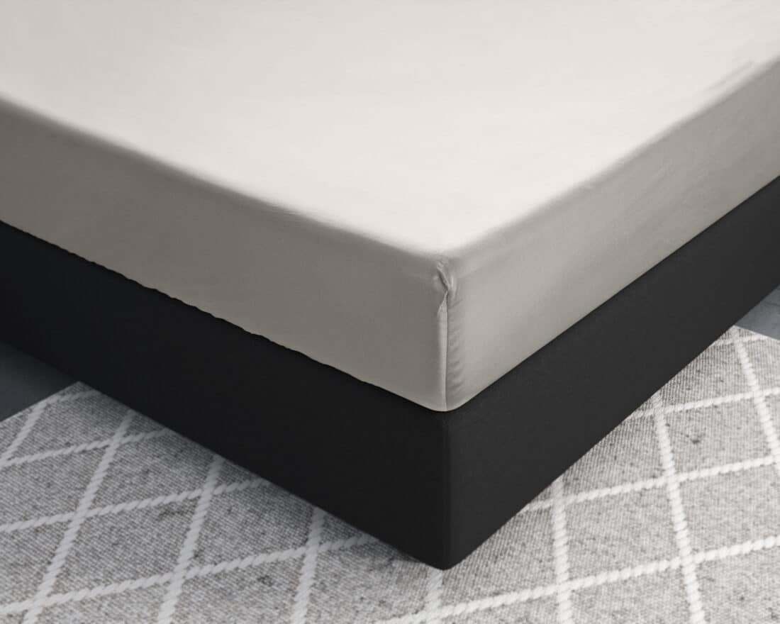 Satijnen Hoeslaken Crme 120 X 200