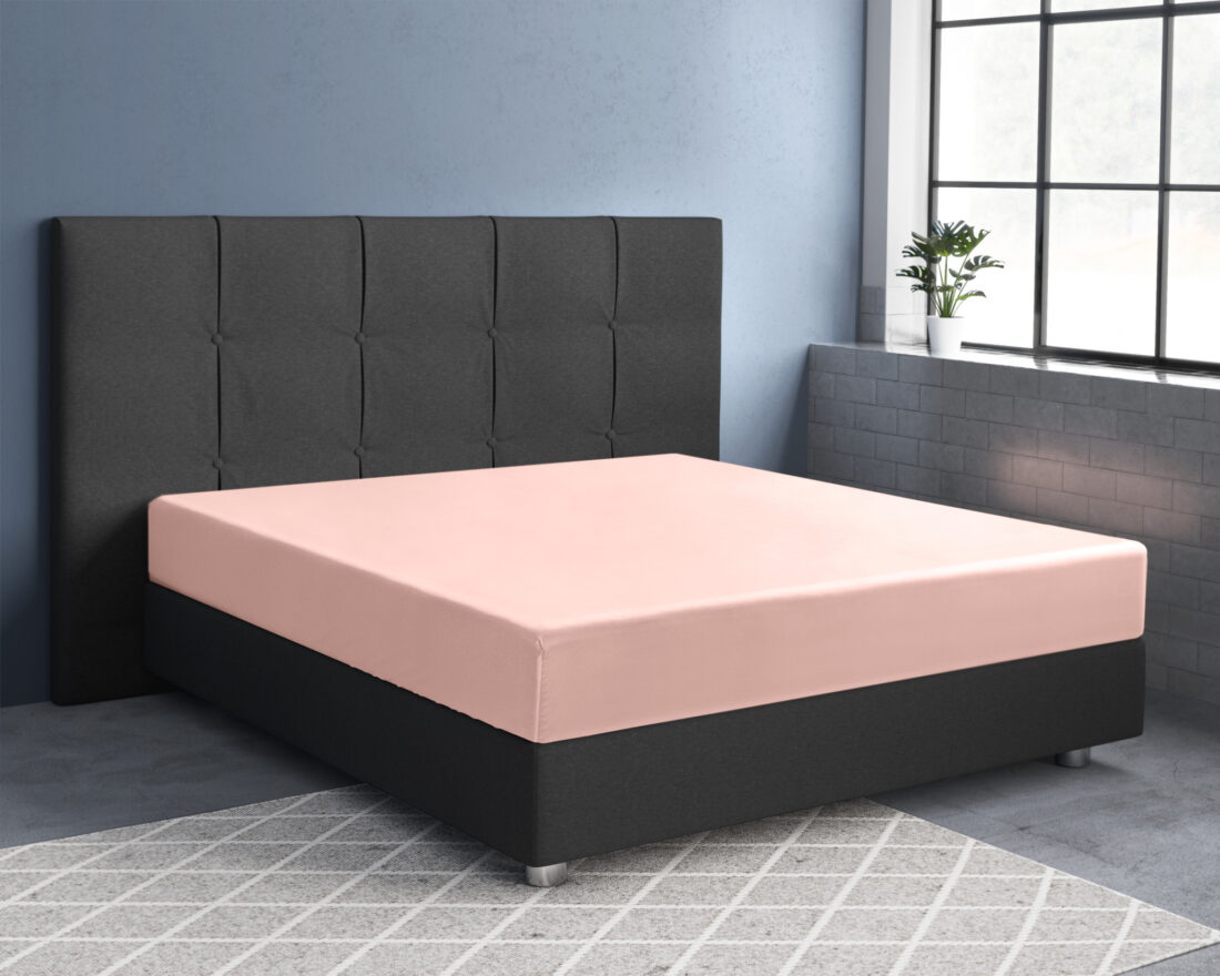 Satijnen Hoeslaken Roze 180 X 210 Satijnen Hoeslaken Roze 180 X 210