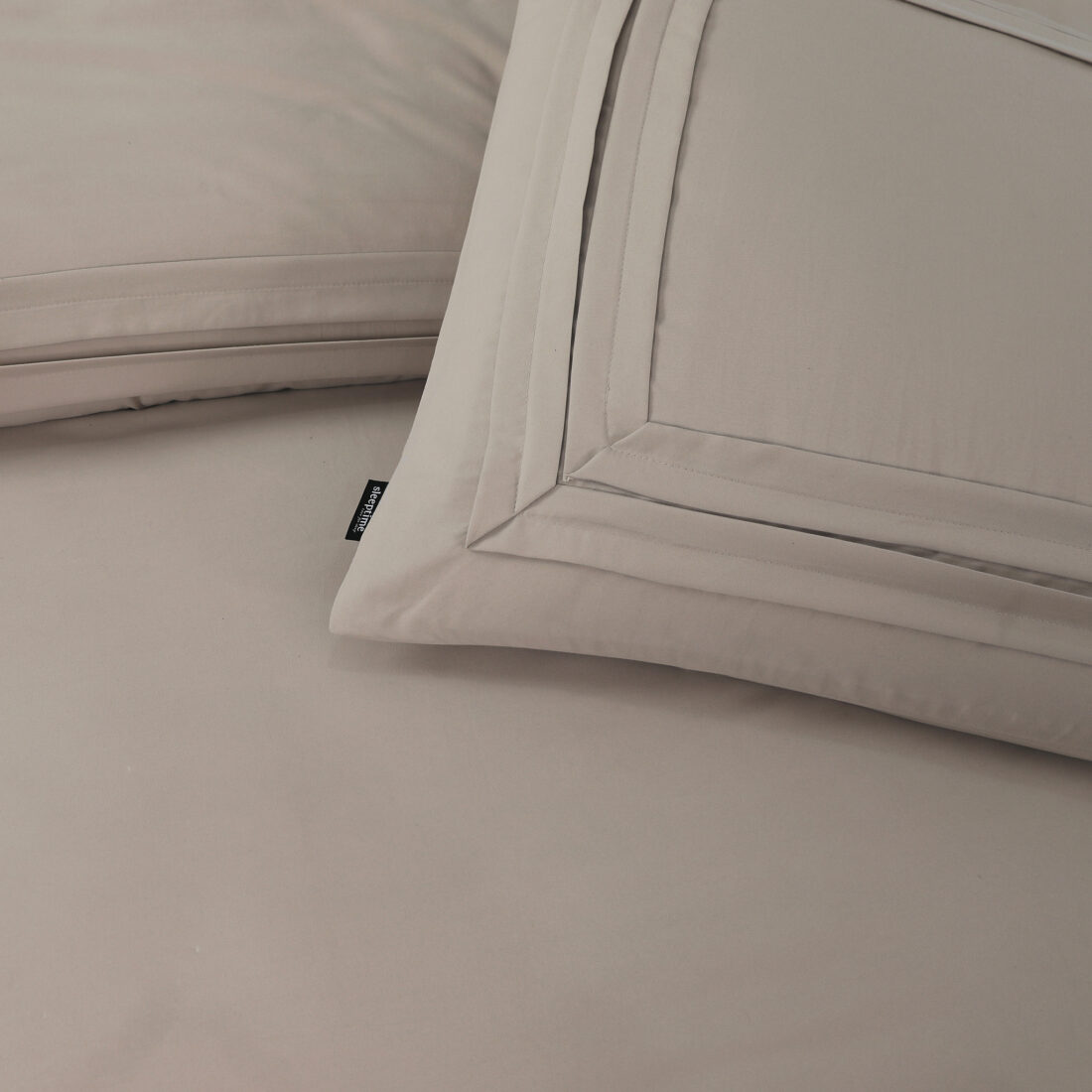 Getailleerd Taupe 240 X 200 220